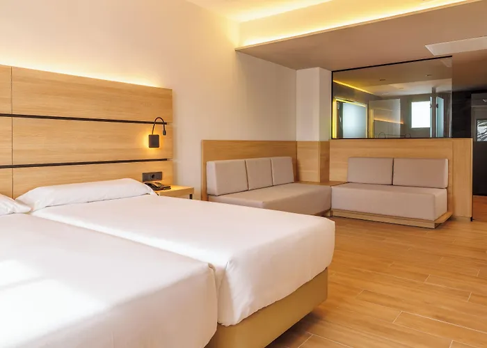 Mynd Yaiza Szálloda